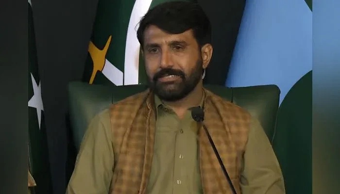 Retired SSG soldier appears publicly after Indian reports claim he was killed