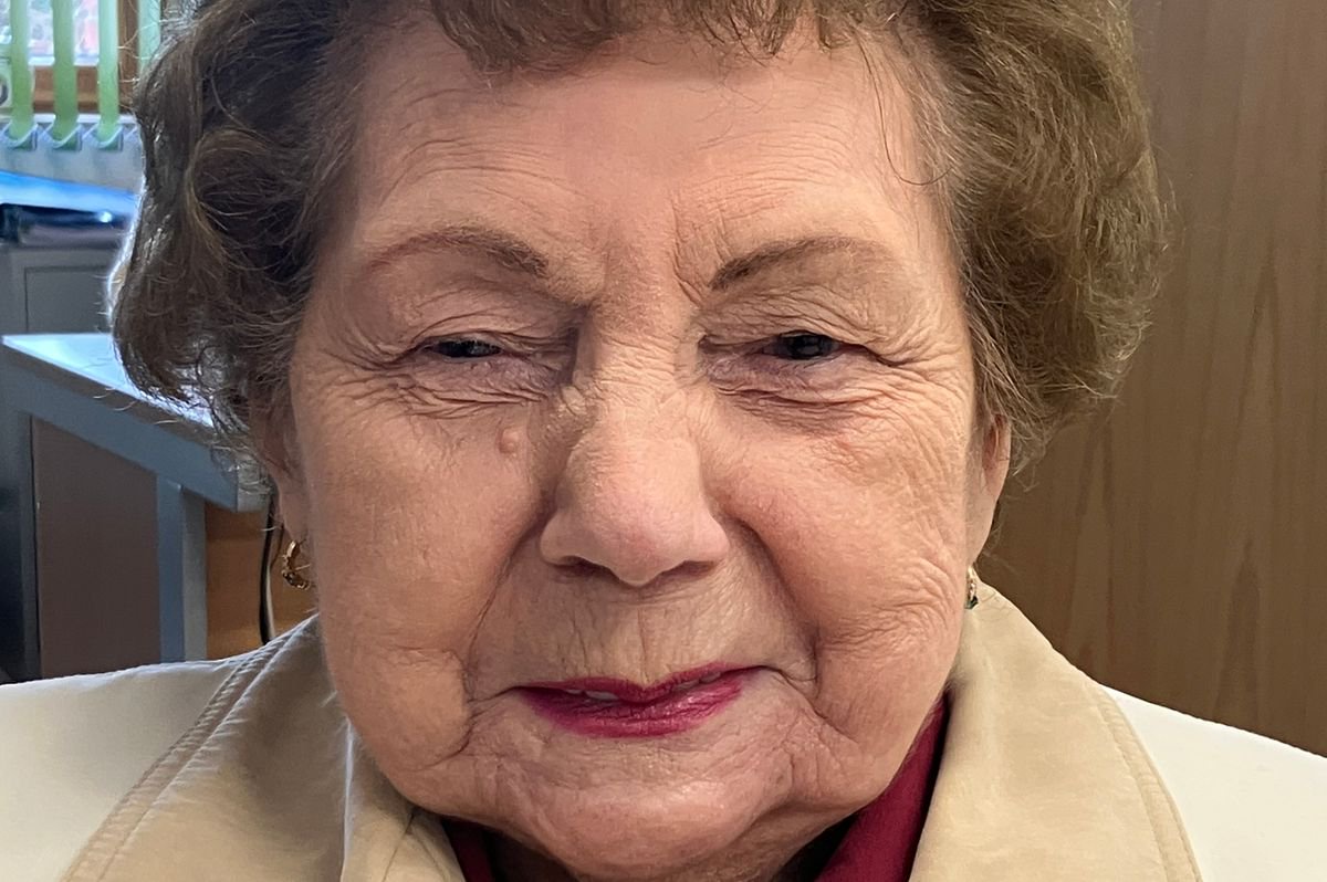 Man, 92, admits killing wife, 87, after emergency crews raced to Exeter home