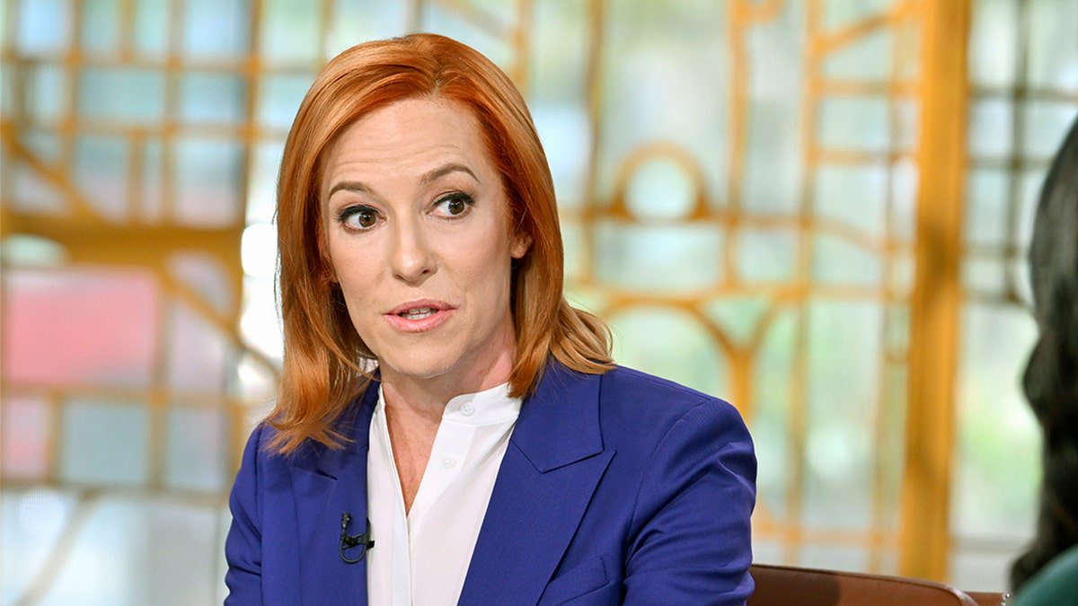 Jen Psaki mocks Trump’s new press secretary, questions if she’s a ‘potentially fake lawyer’