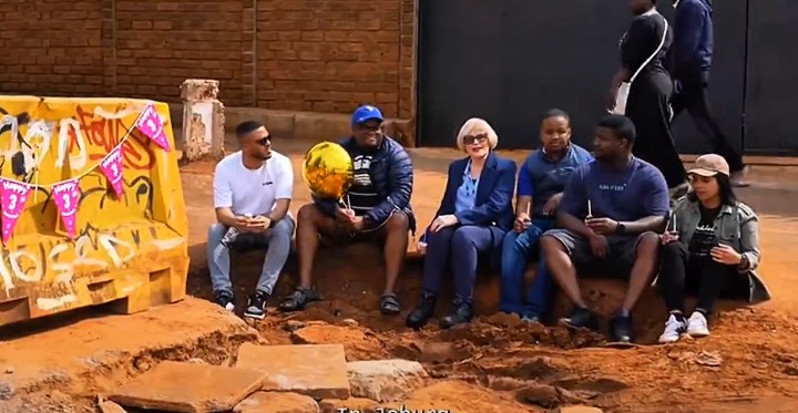 “In Joburg, Potholes Don’t Get Filled, They Get Names & Some Even Have Birthdays” Zille Vows To Fix
