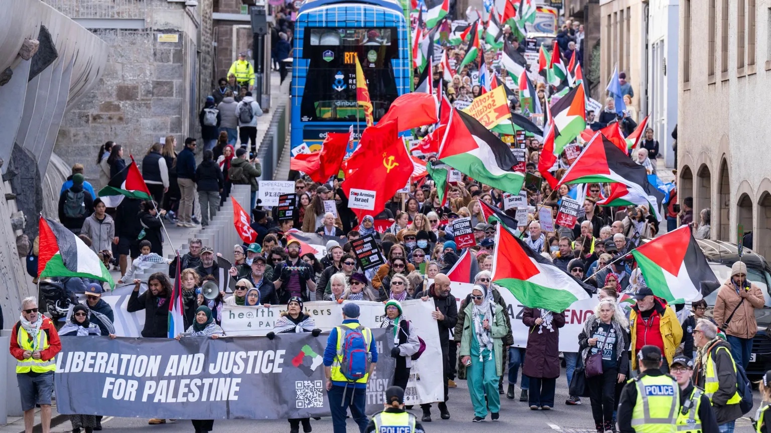 Thousands take part in pro-Palestinian march through Edinburgh