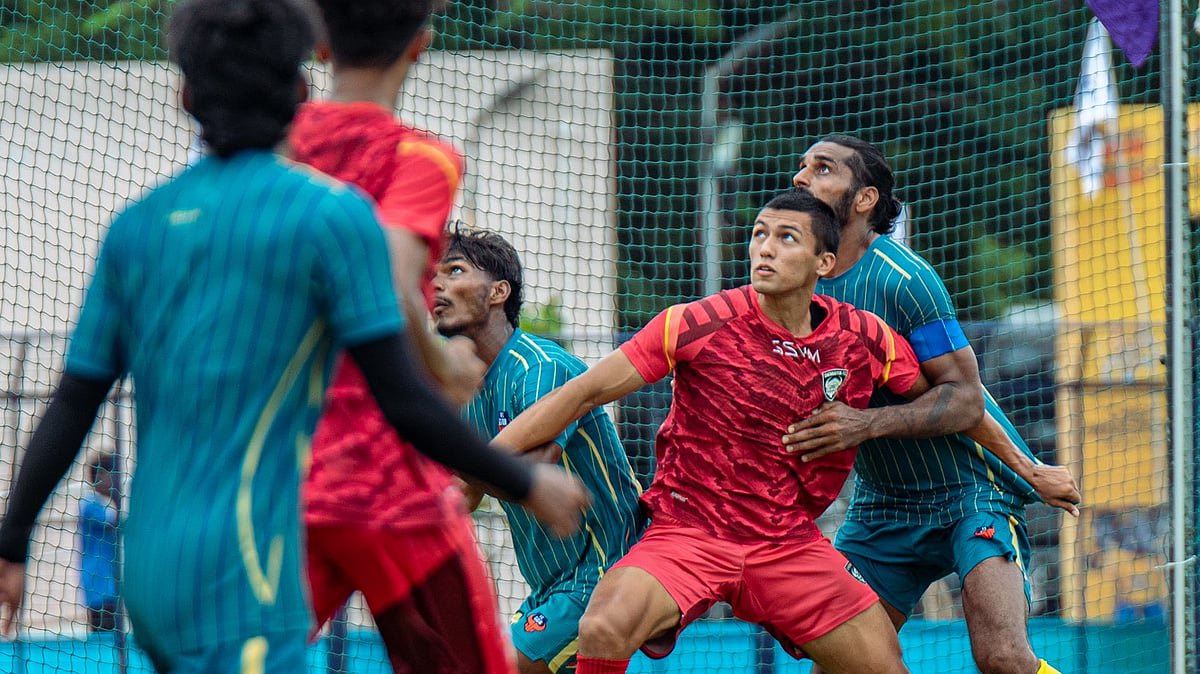 Need to be pragmatic in away matches: Clifford ahead of season opener vs FC Goa