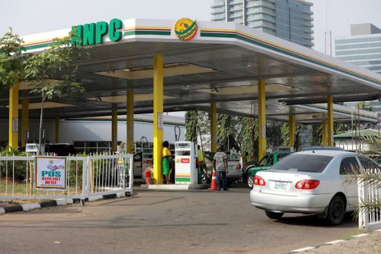 Petrol price nears ₦1,900 as motorists struggle to access FG’s ₦66 discount