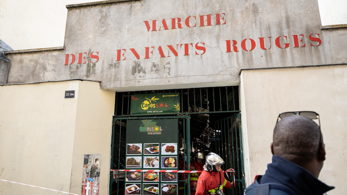 Massive fire destroys 400-year-old food market, leaving historic landmark in ruins