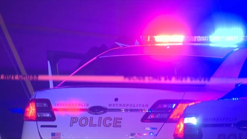 2 people found dead with gunshot wounds on Indianapolis’ north side