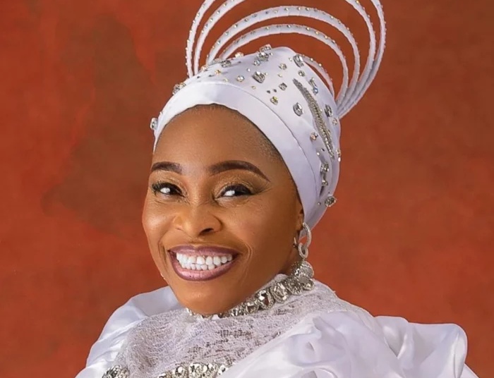 Tope Alabi Threatens Legal Action Over Claims Linking Her To Toluwanisings’ Death