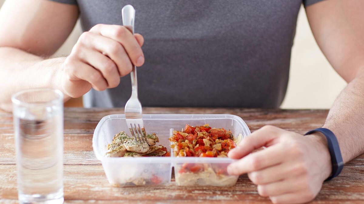 Man Gets A Few Bites Of Chicken And Some Odd Sides For Lunch, His Wife’s Meal Plan Raises Eyebrows