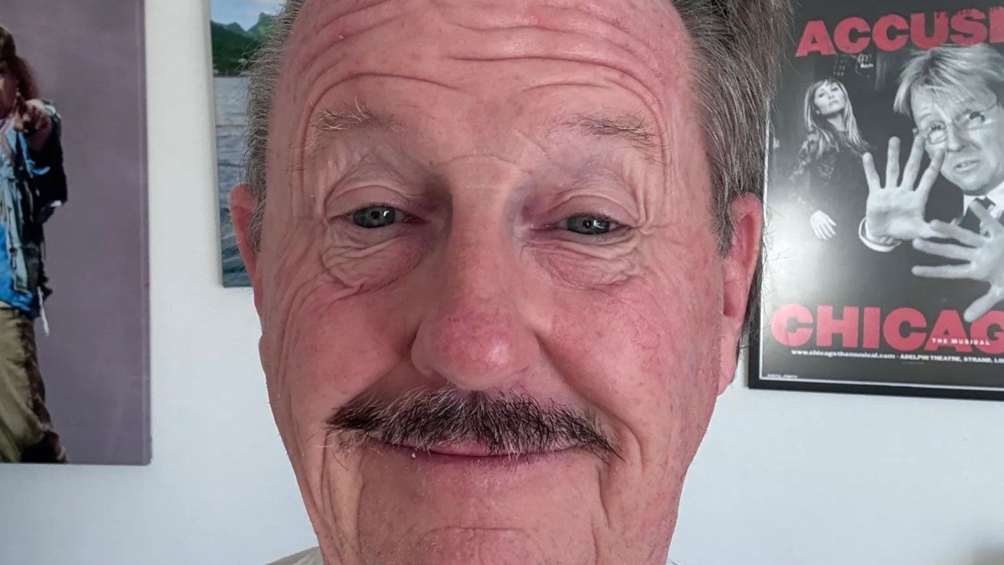 90s soap legend looks worlds away from iconic TV character as he marks 28 years sober – can you guess who?