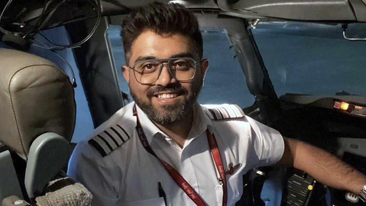 Terror cells inside foreign airlines ‘certainly a possibility,’ retired pilot warns