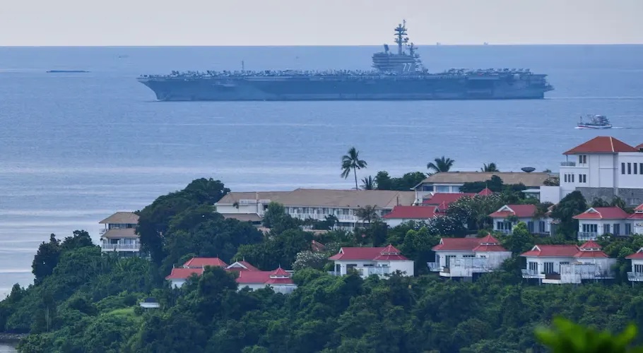 US Aircraft Carrier George H.W. Bush Arrives in Thailand with 4,800 Personnel