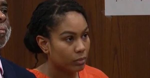 Black Female Firefighter Faces Charges for Handcuffing Her Boyfriend Who Had to “Gnaw” His Way Free