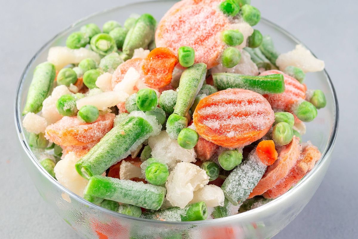 Never boil frozen mixed veg as it tastes better with 1 simpler cooking method