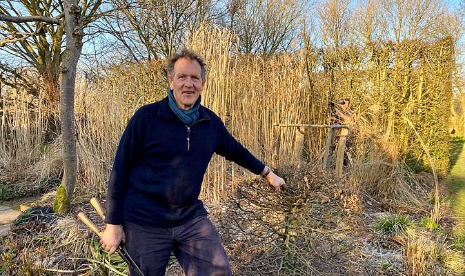 Monty Don tells gardeners to plant key seed this month for beautiful blooms next summer