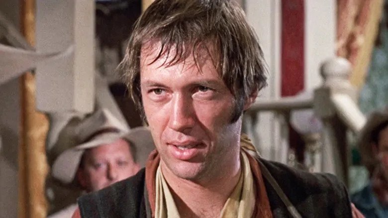 David Carradine’s ’60s Western With Robert Mitchum Is A Gem You Can Watch For Free