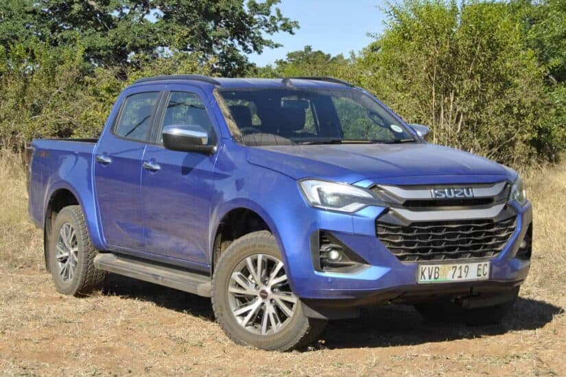 Facelift Isuzu closes gap on Toyota Hilux GR-S and Kia Tasman