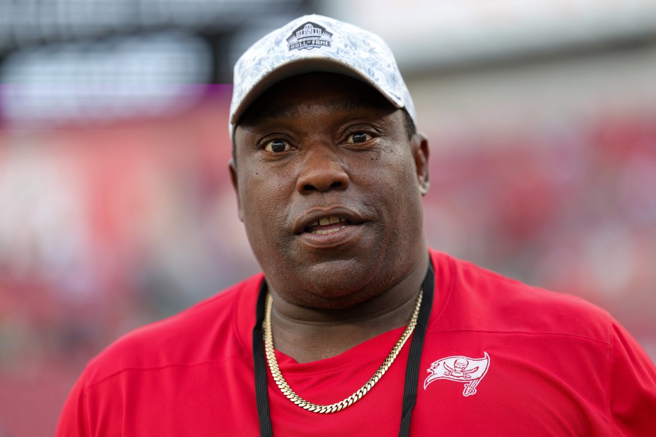 NFL Legend Warren Sapp Invited by Struggling Big Ten Program Months After Parting Ways With Deion Sanders