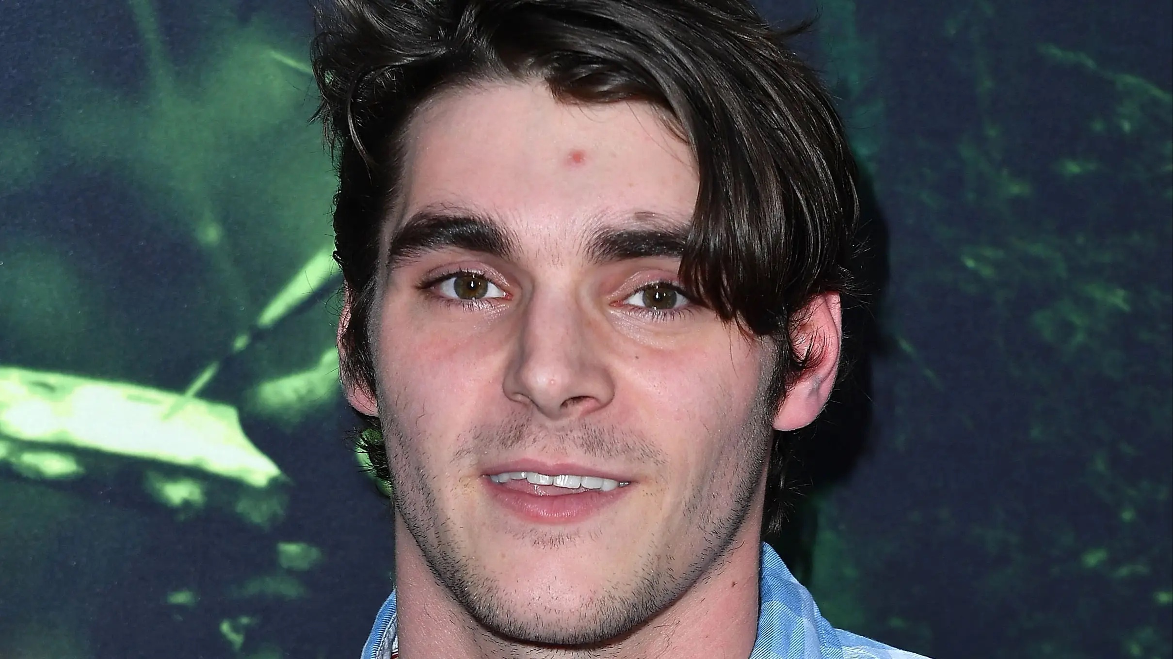 RJ Mitte’s Breaking Bad co-star reveals final promise star made to him in his last days