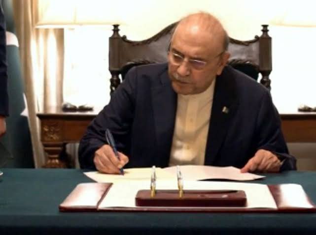 President Zardari approves Cheif Justice’s foreign trips