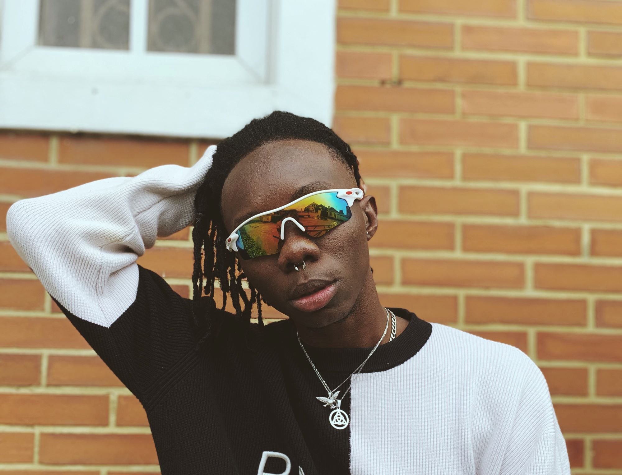 ‘No successful person wants to retire in Nigeria’ — Blaqbonez