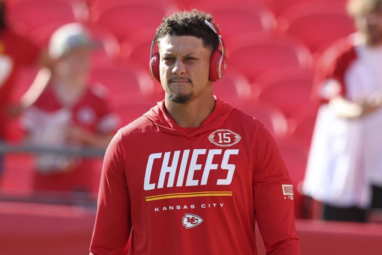 “Running for His Life”: Bucs Super Bowl Champ Recalls Dominating Patrick Mahomes in Super Bowl LV Win Over Chiefs