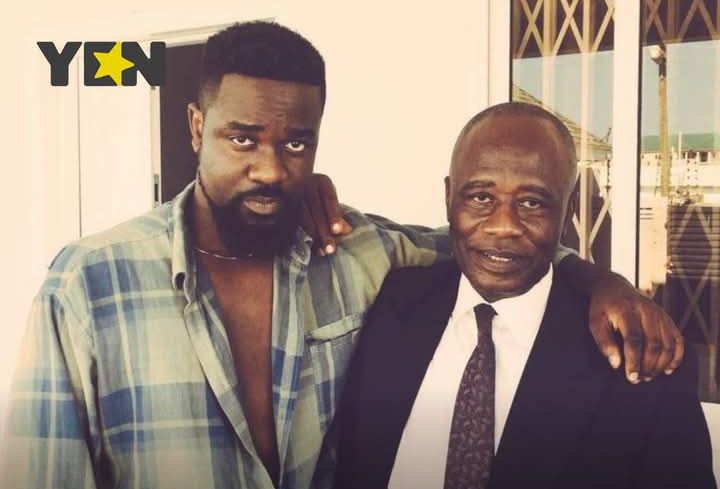 Sarkodie’s Father Reveals Story Behind Rapper’s Name and Why He Cried at Kumasi Concert