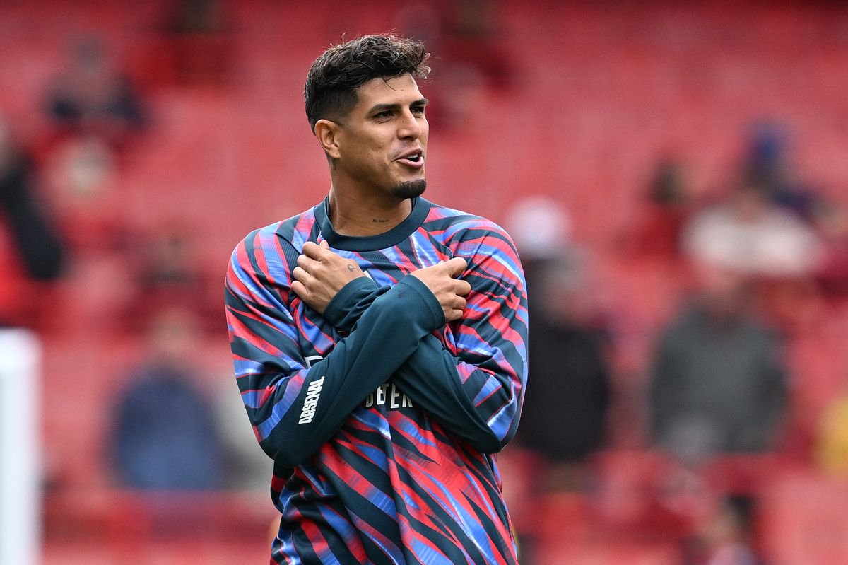 Arsenal star ‘carried off the pitch’ after suffering worrying injury during warm down