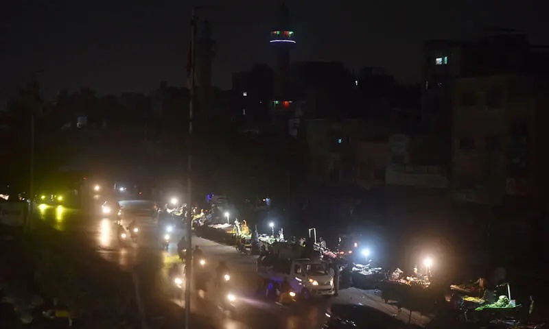 Karachi hit by blackouts as KE cites gas shortage