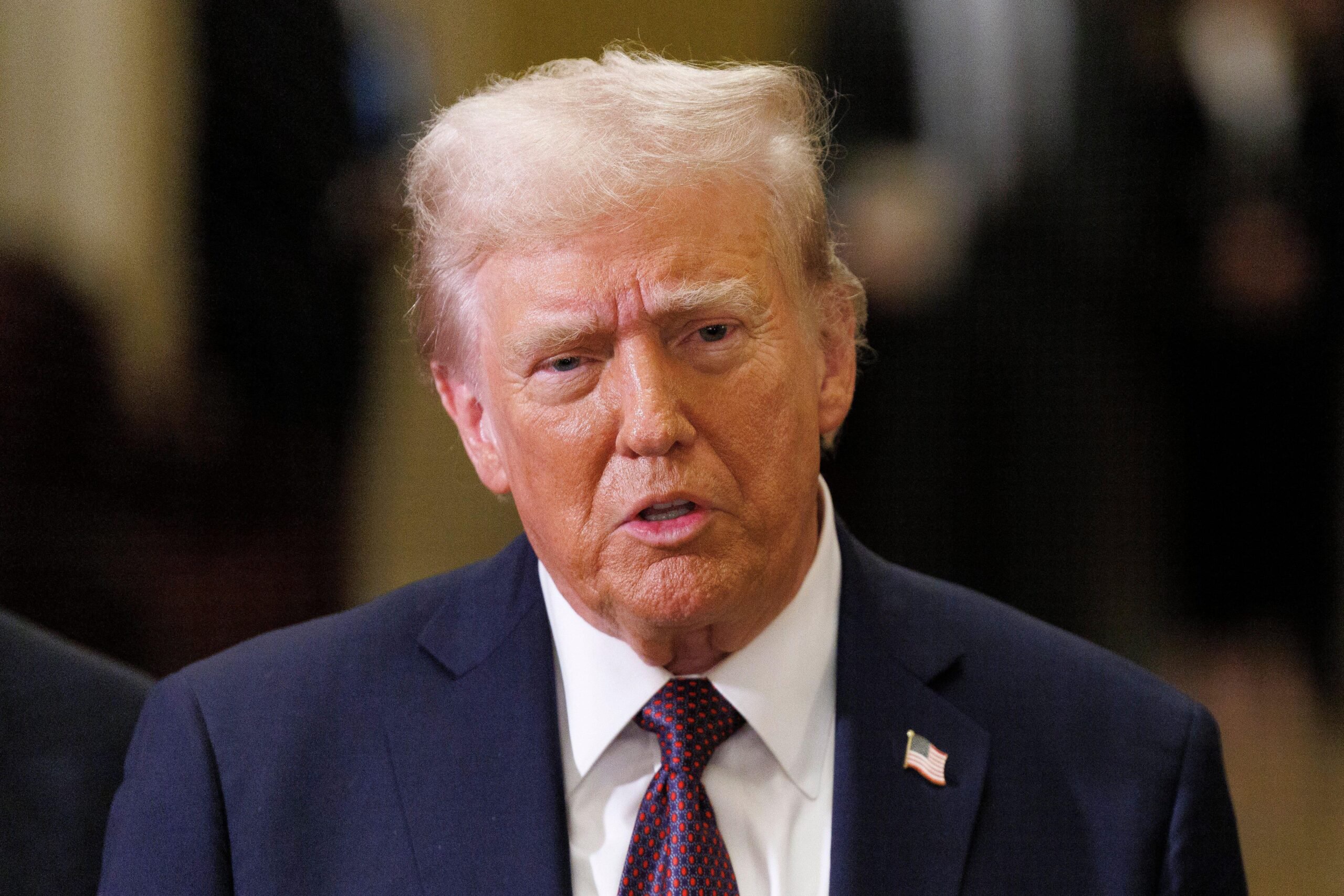 ‘Lousy president’ – Trump fires back at Obama for comparing White House to Cheesecake Factory
