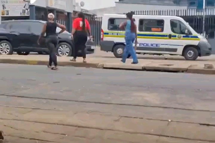 Security And Locals Instantly Blocked Illegal Immigrants From Submitting Papers This Morning