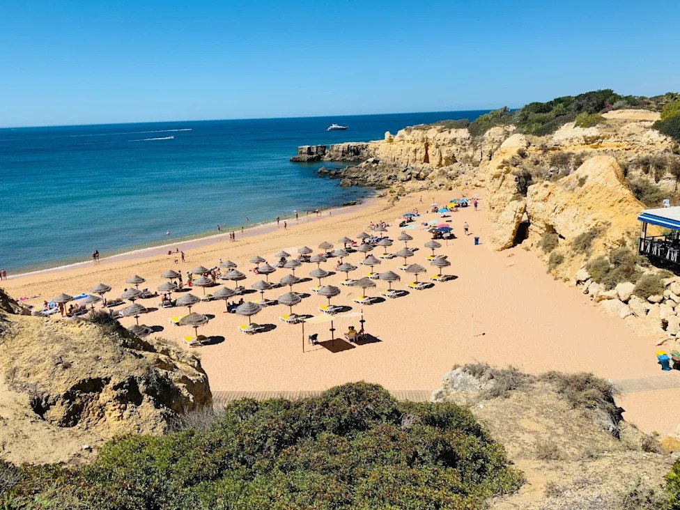 Why I Chose Portugal’s Silver Coast Over the Algarve for My Winter Stay