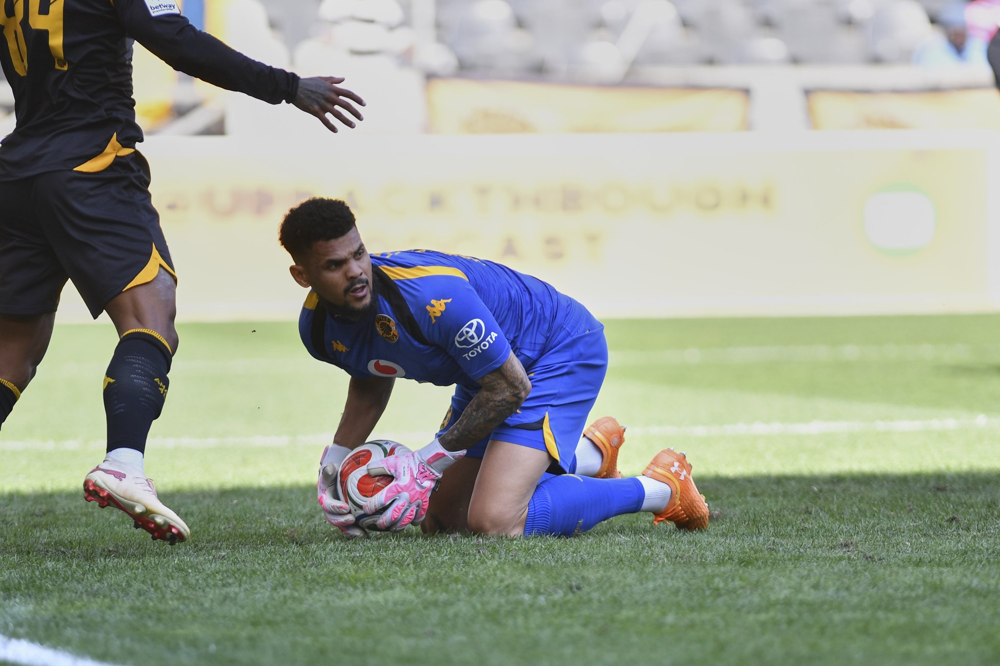Fernando Da Cruz Reveals Renaldo Leaner’s Injury As Kaizer Chiefs Battle With Five Injured Players