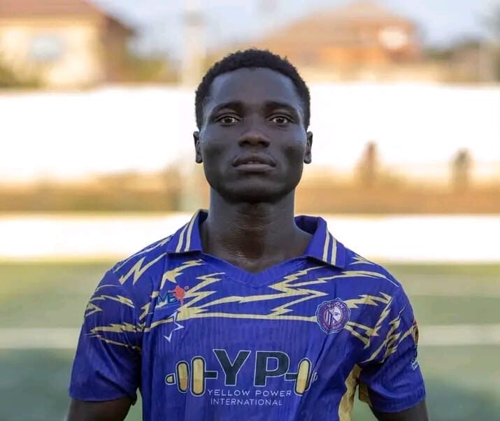 Meet the schoolboy footballer who studies on the bus from Accra to Akatsi