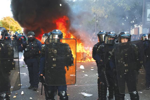 Unprecedented student protests are rocking France