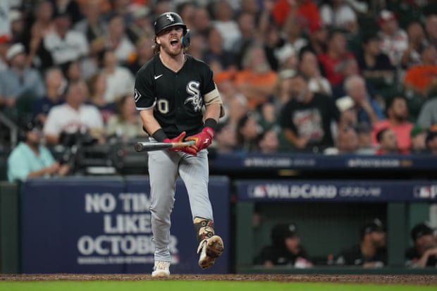 White Sox sweep aside Astros to end 21-year wait for playoff series win