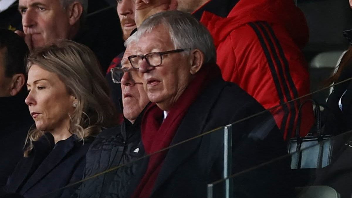 Leeds United Fan Caught on Camera Hurling Abuse at 84-Year-Old Sir Alex Ferguson During Manchester United Clash