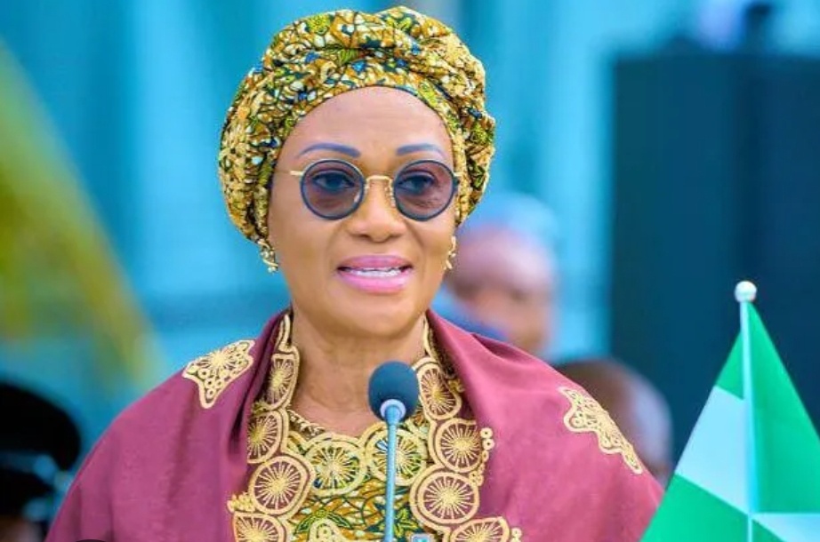 I Have Been In Senate For 8 Years, This Is First Time I Will See Governors Fixing Roads-Remi Tinubu