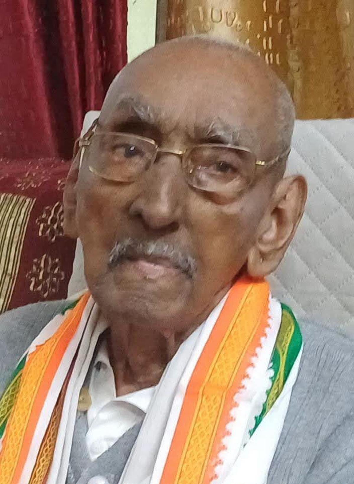 Freedom fighter ‘Socio’ Vasu dies at 103 in Keralam