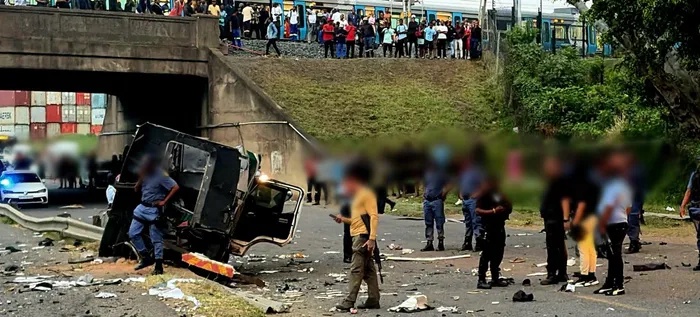 Three suspected robbers killed in shootout after cash-in-transit vehicle bombed near Umlazi