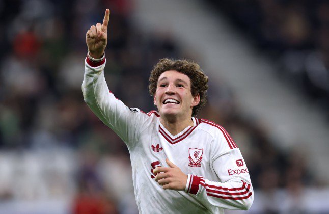 Liverpool youngster picks out ‘unbelievable’ teammate after first Champions League goal