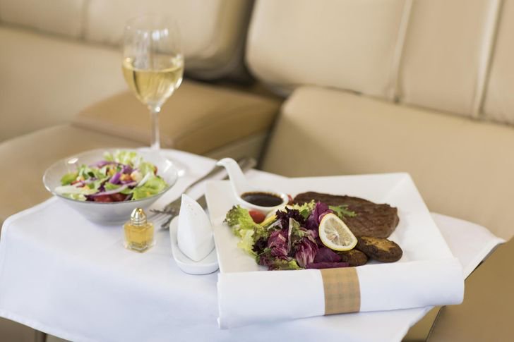 Travel guide: 5 ways to stay healthy during flights