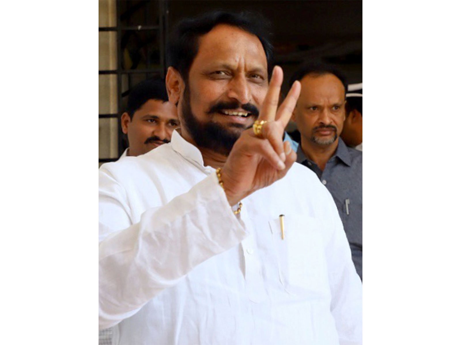 “Opposition weaving web of deceit to implicate MLAs, ministers and officials”: Karnataka Minister Savadi
