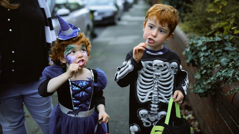 A dentist’s guide to protecting children’s teeth at Halloween