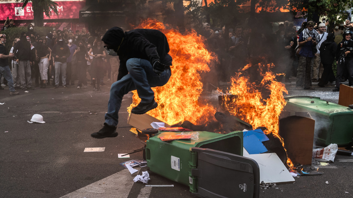 WHO’S WHO: Inside France’s ‘Chaos Inc’ franchise of communist groups, labor unions and global activists