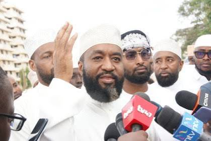 “Mimi Nataka Nikuambie” Joho Sends This Unexpected Message To Ruto While In Lamu