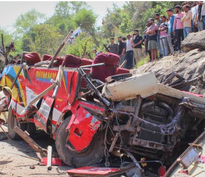 BREAKING NEWS: Several Kenyans Feared Dead After Being Involved in This Fatal Road Accident Today