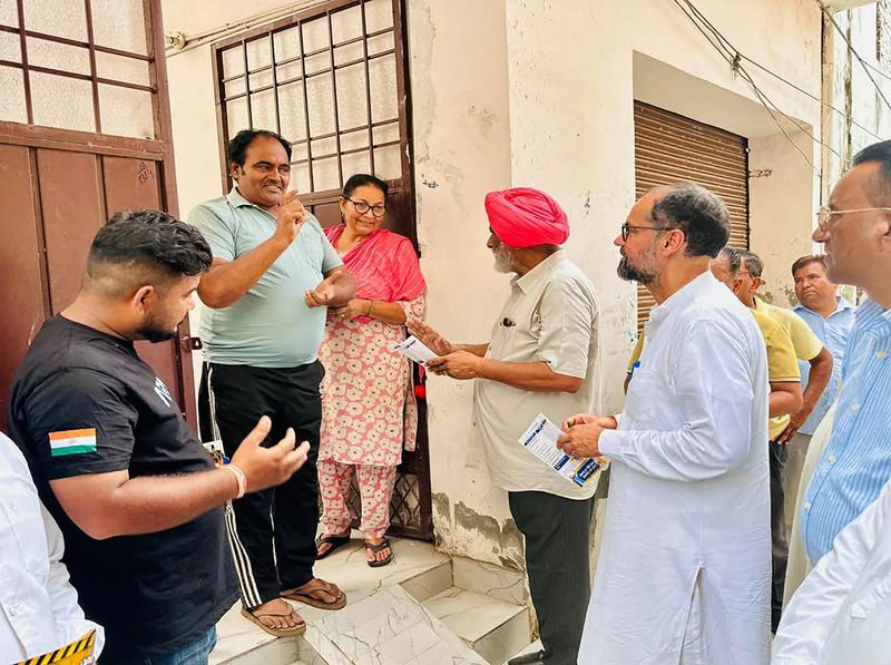 AAP, SAD begin public outreach programmes in Jalandhar