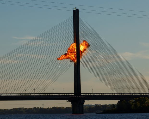 Ukraine war briefing: Russian attacks on Kyiv bridges cause traffic chaos