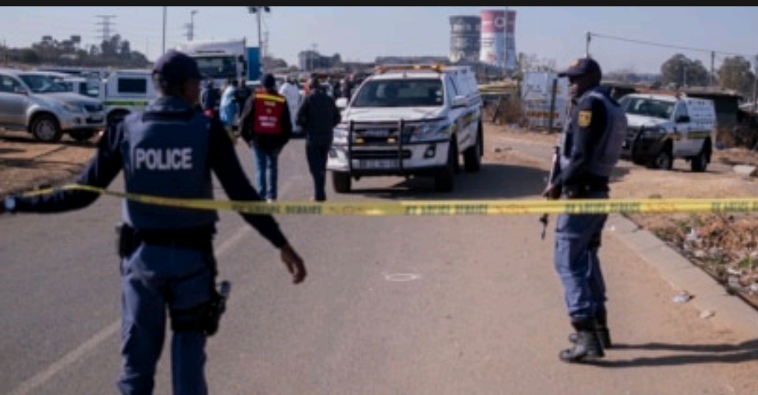 Report Confirmed Police Officer Has Killed His Partner In Court Before Turning The Gun On Himself