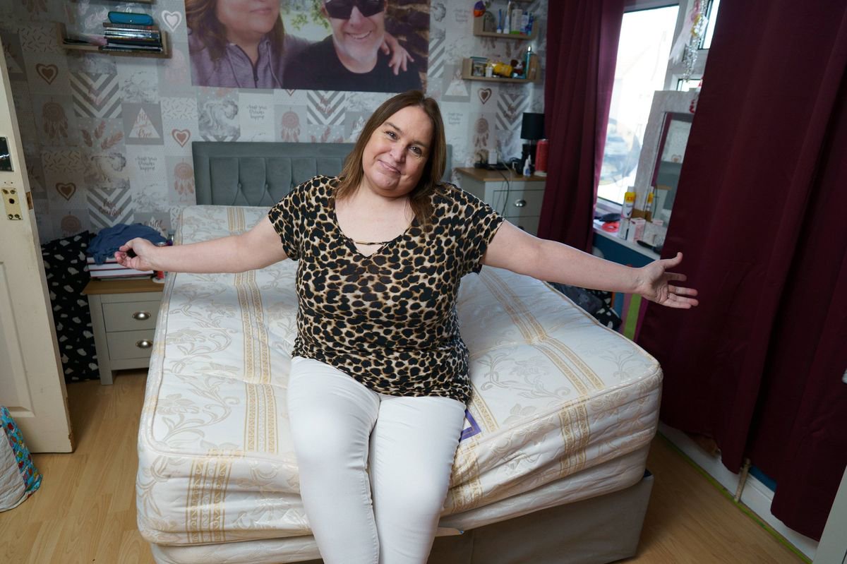 Mum furnished house for free with items worth £4k including £220 Dyson and £180 mattress