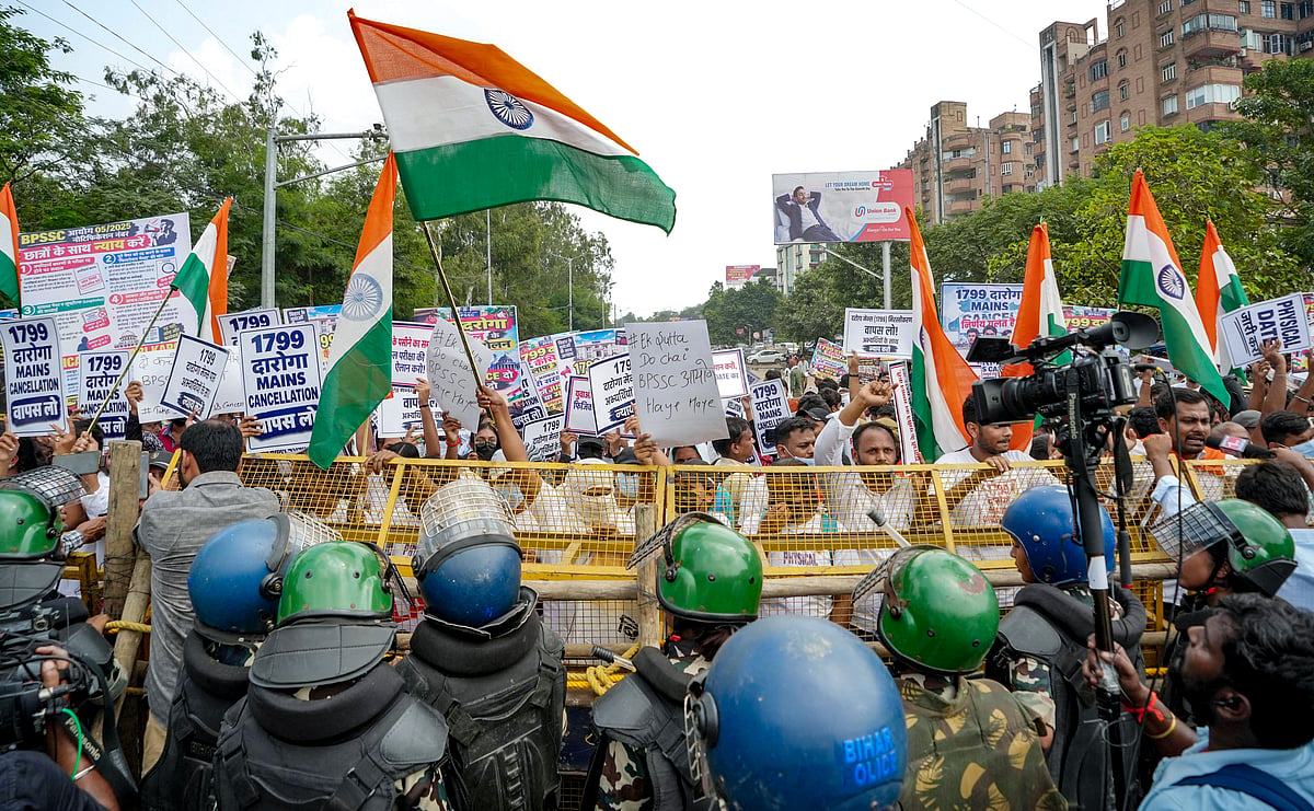 Bihar police aspirants march in Patna, demand rollback of cancelled mains exam